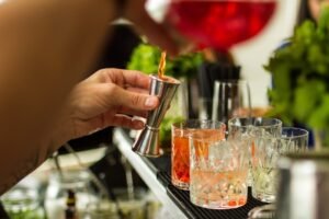 Photo Cocktail making