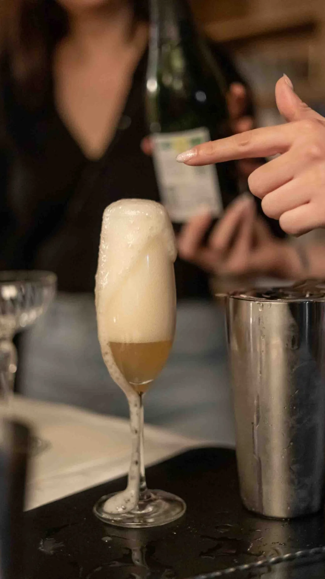 Cocktail med skum på toppen