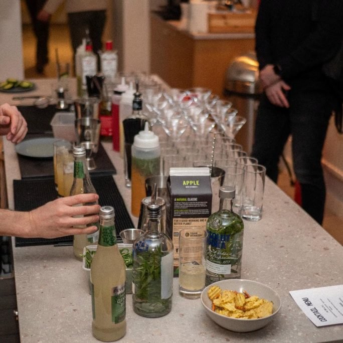 Uppsättning av en bar på ett kontor